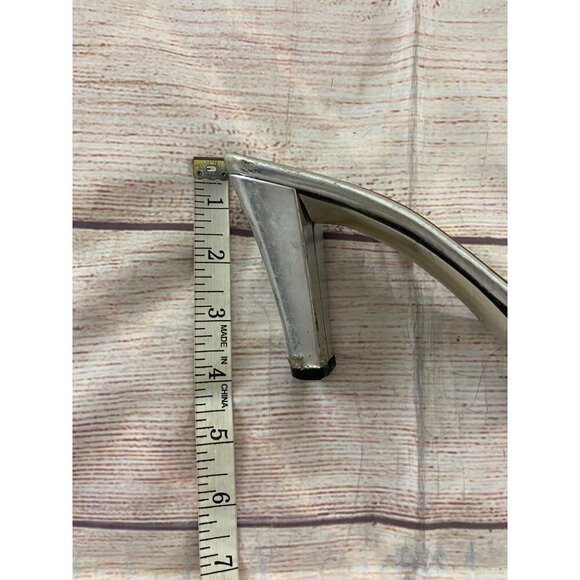 Gucci Women's Silver Slip Ons Mules - Have Wear And Tear - 8B - Picture 10 of 12